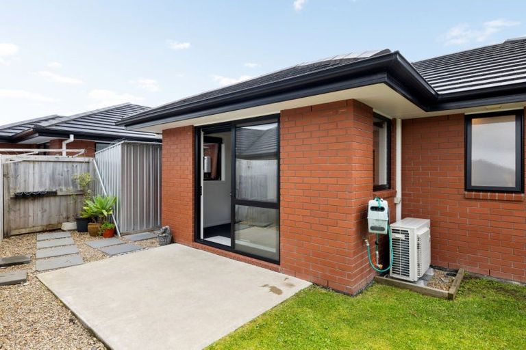 Photo of property in 8 Manawaroa Close, Grandview Heights, Hamilton, 3200