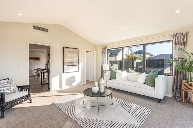 Photo of property in 16 Sorrel Gate, Halswell, Christchurch, 8025