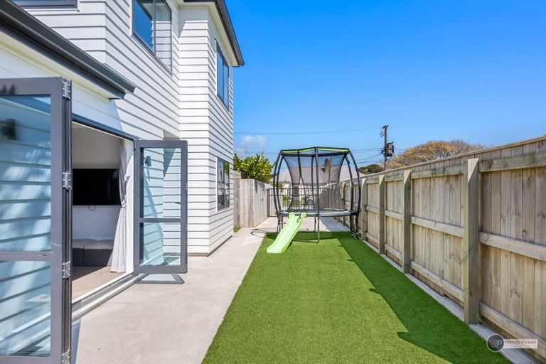 Photo of property in 21a Hall Crescent, Epuni, Lower Hutt, 5011