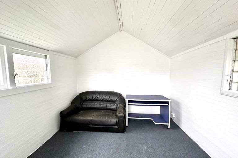 Photo of property in 21 Dudley Street, Waianiwa, Invercargill, 9874