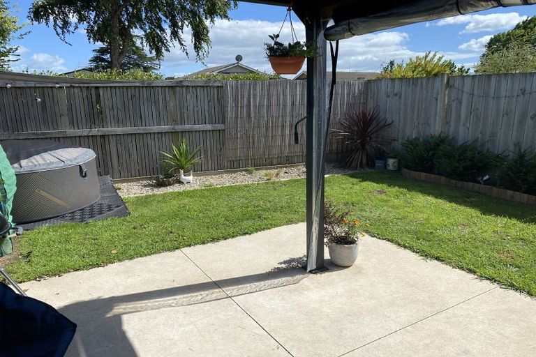 Photo of property in 2/2 Hilton Road, Saint Andrews, Hamilton, 3200