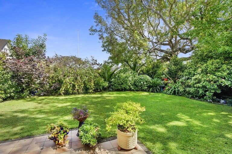 Photo of property in 1/20 Willoughby Street, Woburn, Lower Hutt, 5010