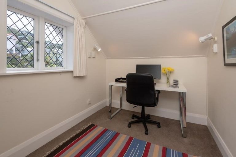 Photo of property in 5 Rodrigo Road, Kilbirnie, Wellington, 6022