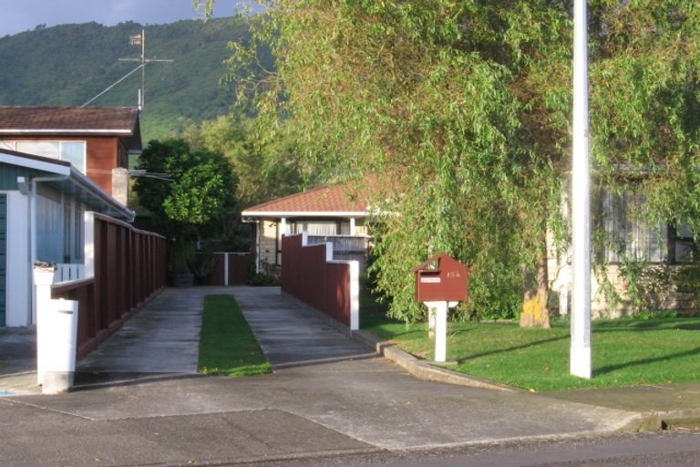 Photo of property in 15a Oriwa Street, Waikanae, 5036