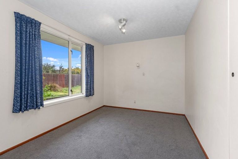 Photo of property in 40 Camberwell Place, Avonhead, Christchurch, 8042
