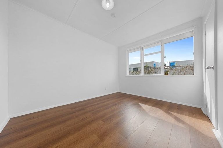 Photo of property in 4 Winthrop Way, Mangere East, Auckland, 2024