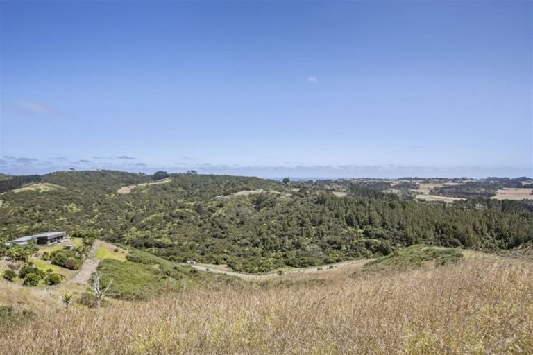 Photo of property in 71b Taiapa Valley Road, Muriwai, 0881