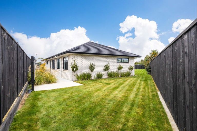 Photo of property in 26 Aratapu Street, Waitara, 4320