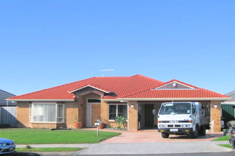 Photo of property in 57 Summerland Drive, Henderson, Auckland, 0612