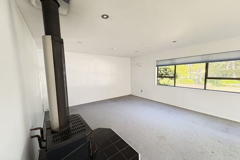 Photo of property in 123 Pomona Road, Kumeu, 0891