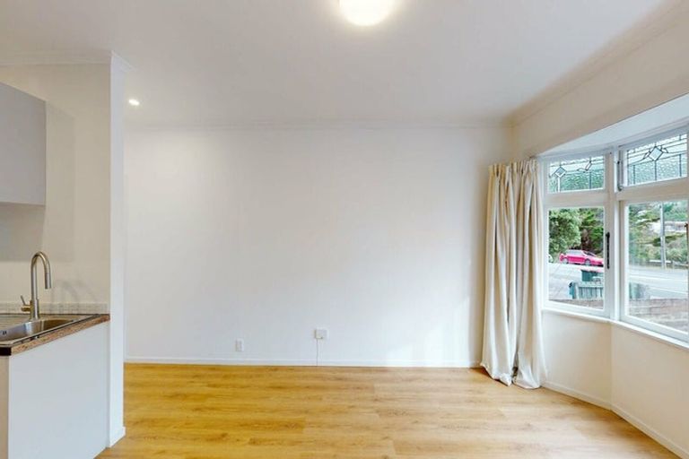 Photo of property in 397 Karori Road, Karori, Wellington, 6012