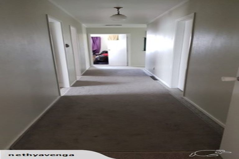 Photo of property in 32 Gilbass Avenue, Hamilton Lake, Hamilton, 3204