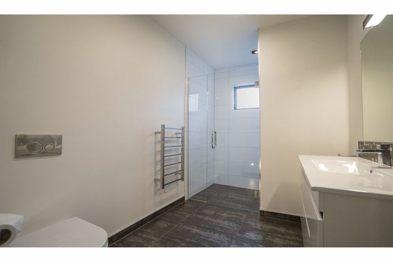 Photo of property in 4 Barker Place, Waikiwi, Invercargill, 9810