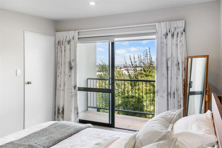 Photo of property in 1/13 Glenelg Spur, Hillsborough, Christchurch, 8022