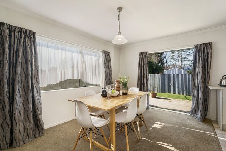 Photo of property in 6 Waihurihia Street, Otaki, 5512