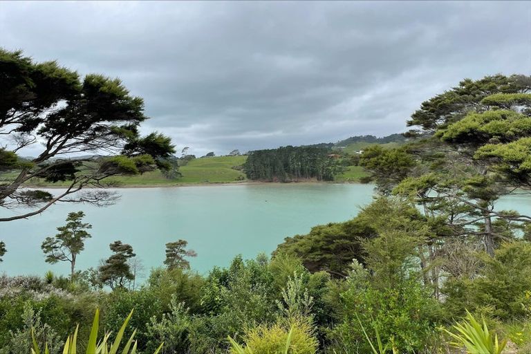 Photo of property in 63 Rangitahi Road, Raglan, 3225