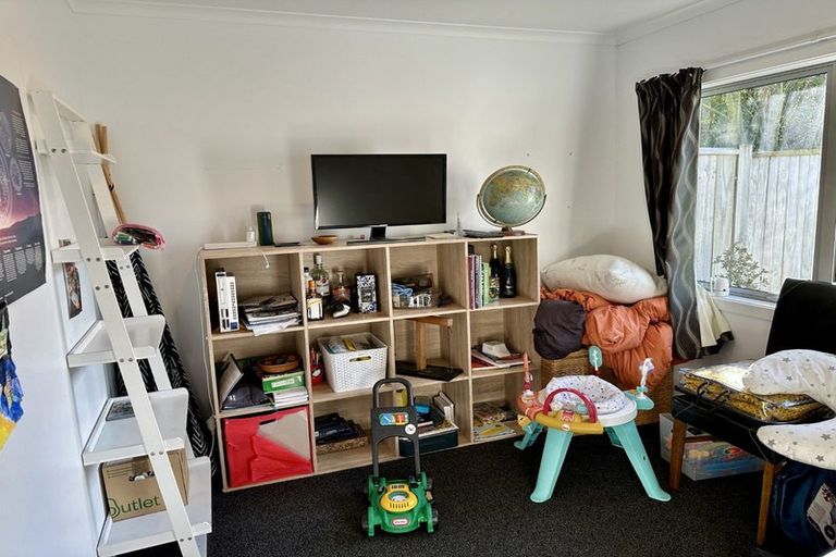 Photo of property in 24a Oak Crescent, Ashhurst, 4810