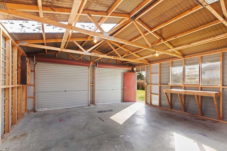 Photo of property in 6 Tilbury Avenue, Hokowhitu, Palmerston North, 4410