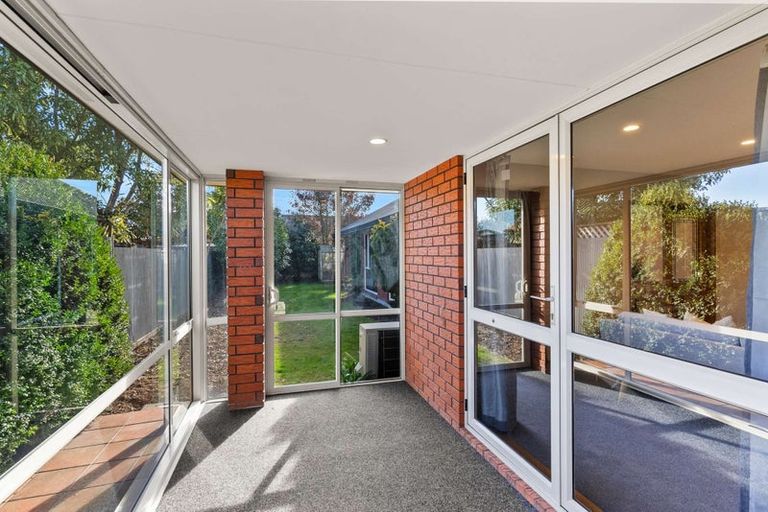 Photo of property in 5 Lowry Avenue, Redwood, Christchurch, 8051
