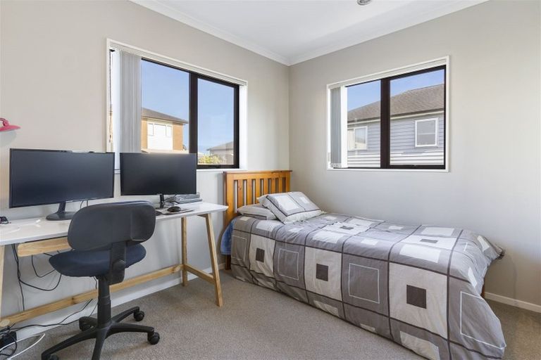 Photo of property in 84 Keri Vista Rise, Papakura, 2110