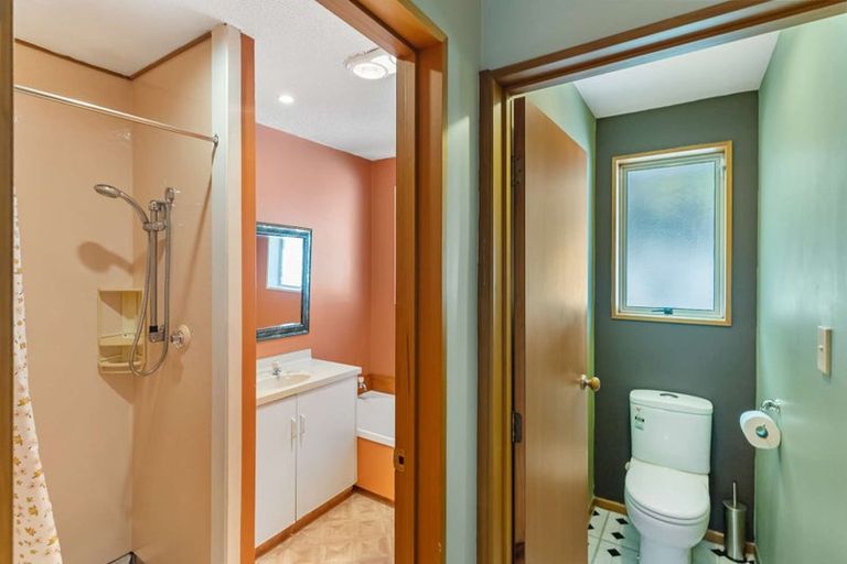 Photo of property in 2/20 Sawyers Arms Road, Northcote, Christchurch, 8052