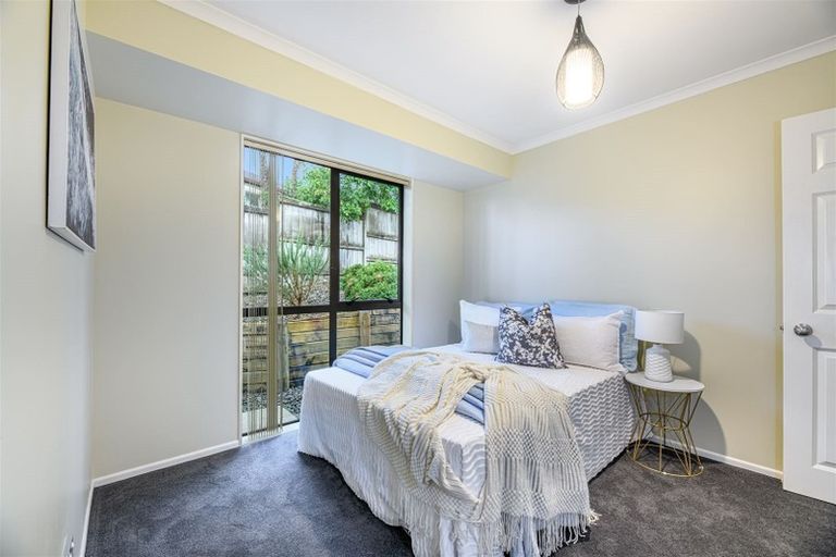 Photo of property in 4 Chelmsley Avenue, Henderson, Auckland, 0612