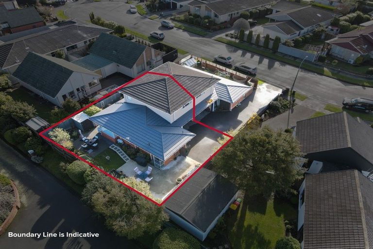 Photo of property in 2/17 Molesworth Place, Somerfield, Christchurch, 8024