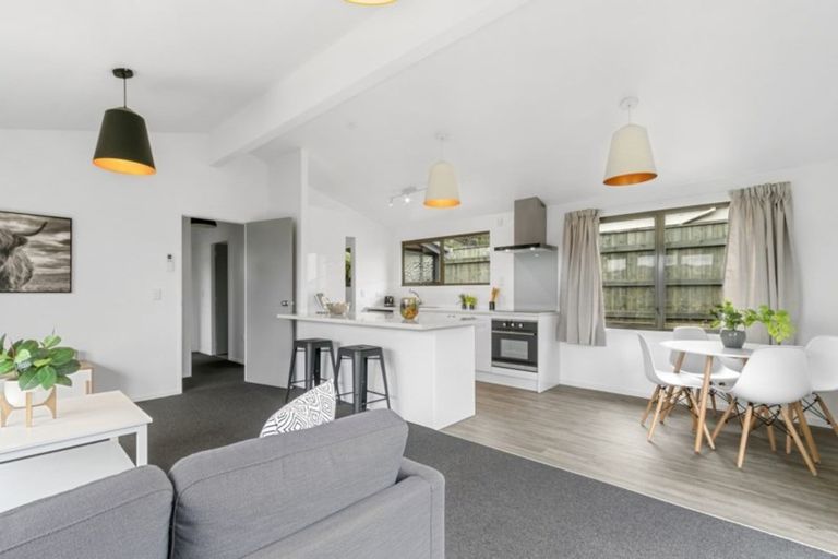 Photo of property in 13a Palm Grove, Belmont, Lower Hutt, 5010