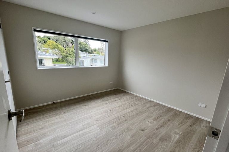 Photo of property in 28b Halberg Street, Glenfield, Auckland, 0629