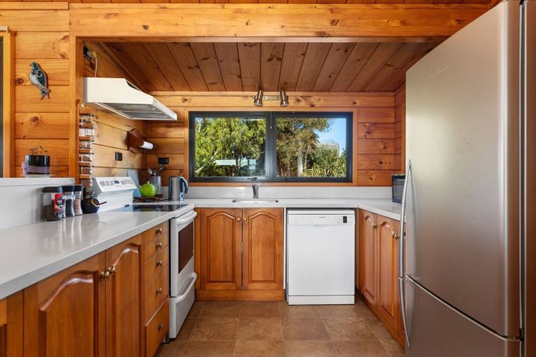 Photo of property in 75 Kutarere Wharf Road, Kutarere, Opotiki, 3198