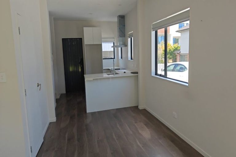 Photo of property in 4/16 William Roberts Road, Pakuranga, Auckland, 2010