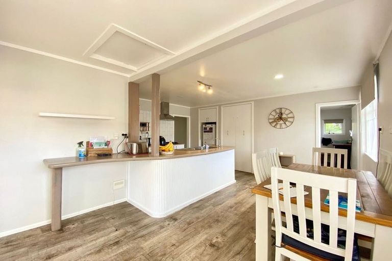 Photo of property in 98/98a Glenpark Avenue, Frankleigh Park, New Plymouth, 4310