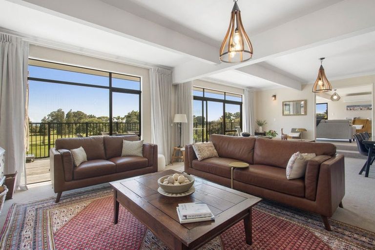 Photo of property in 57 Links View Drive, Omokoroa, 3114