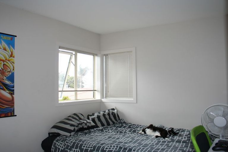 Photo of property in 9/103 Swanson Road, Henderson, Auckland, 0610