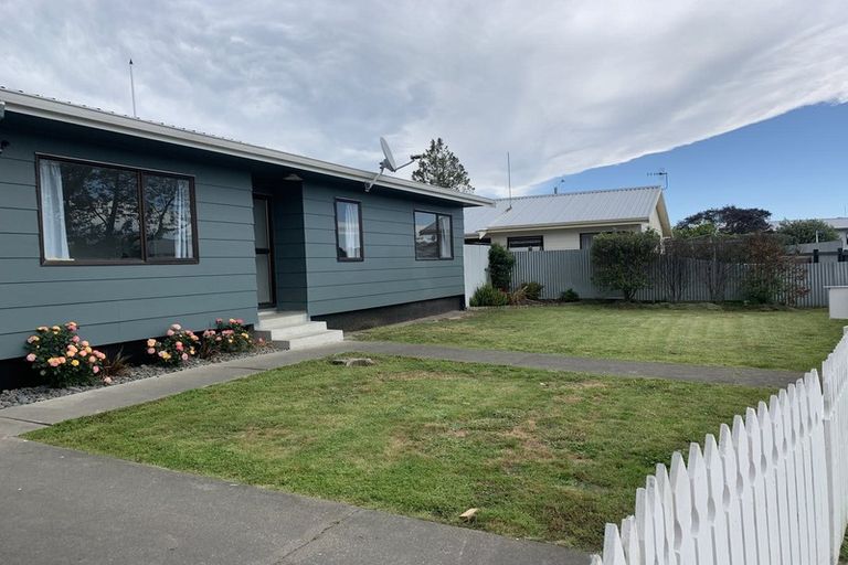 Photo of property in 2 Peary Place, Flaxmere, Hastings, 4120