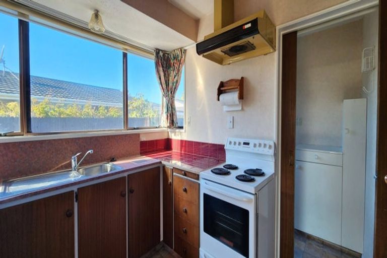 Photo of property in 1/11 Siska Place, Upper Riccarton, Christchurch, 8041