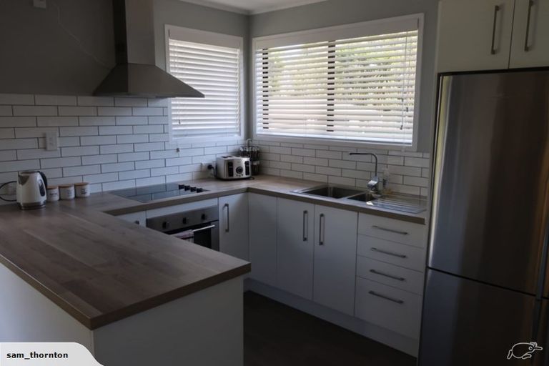 Photo of property in 7 Leaming Place, Clarks Beach, 2122