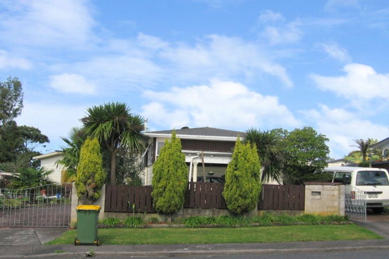 Photo of property in 6 Solar Road, Glen Eden, Auckland, 0602