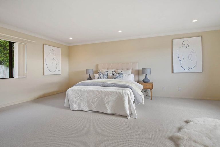 Photo of property in 21 Ridge Valley Drive, Browns Bay, Auckland, 0630