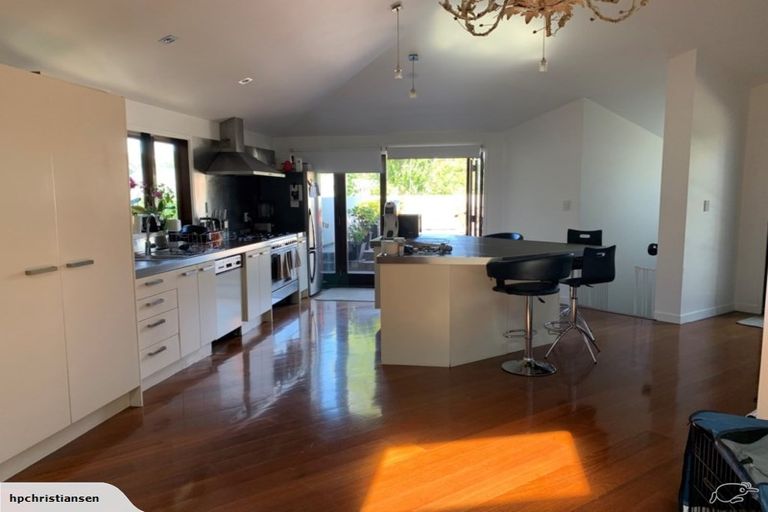 Photo of property in 6a Channel View Road, Campbells Bay, Auckland, 0630