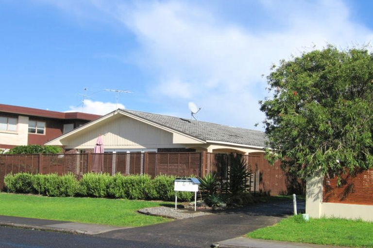 Photo of property in 3/113 Clovelly Road, Bucklands Beach, Auckland, 2012