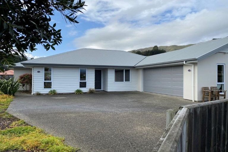 Photo of property in 28 Kohikiko Place, Pohara, Takaka, 7183