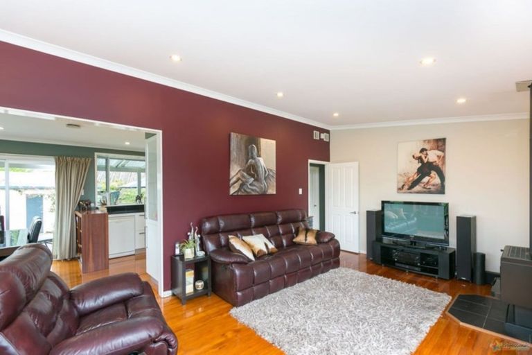 Photo of property in 5a Oawai Place, Marfell, New Plymouth, 4310