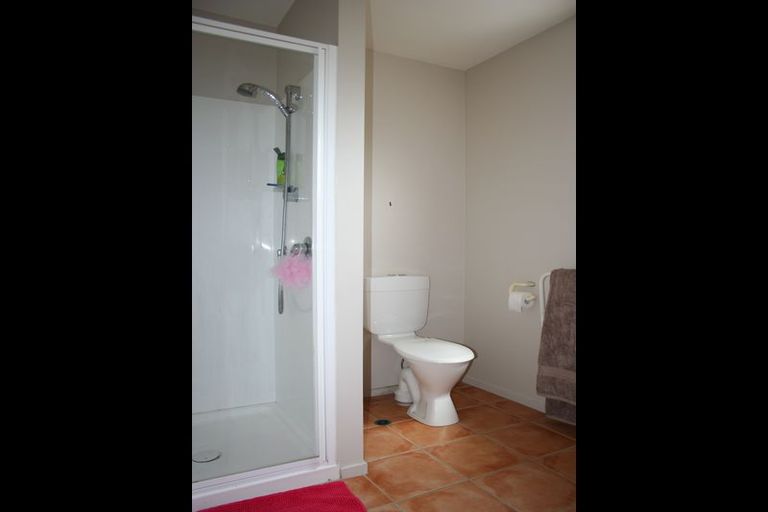 Photo of property in 9/103 Swanson Road, Henderson, Auckland, 0610