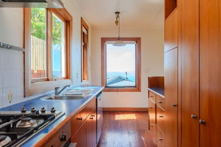 Photo of property in 94 Mitchell Street, Brooklyn, Wellington, 6021