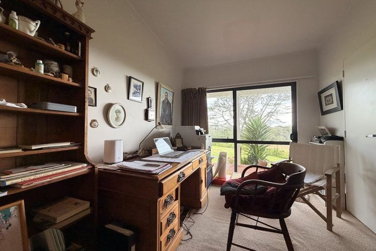 Photo of property in 18 Top Road, Dairy Flat, Albany, 0792