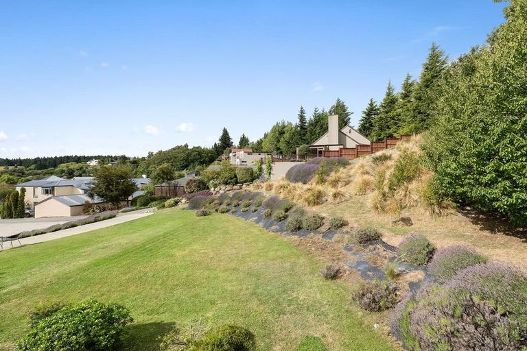 Photo of property in 16 Tenby Street, Wanaka, 9305