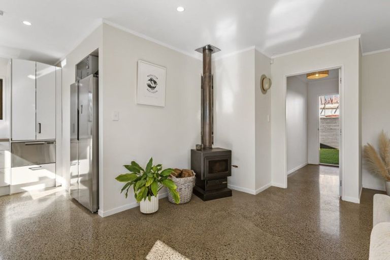 Photo of property in 2/4 Mardi Place, Mount Maunganui, 3116