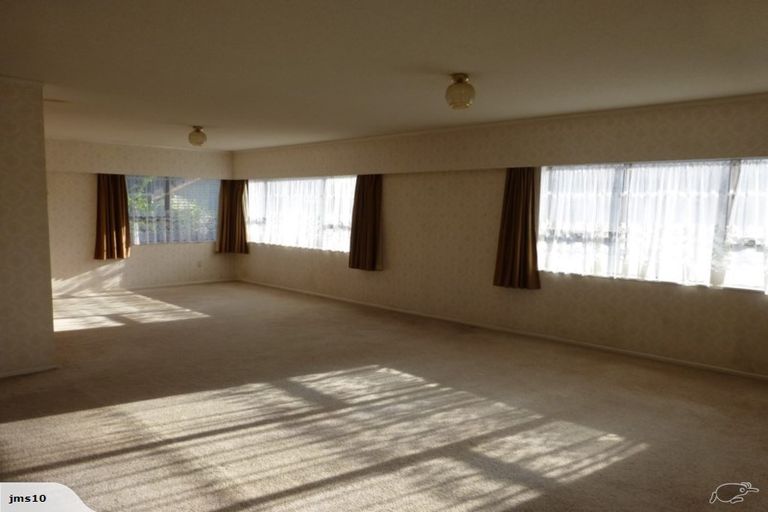 Photo of property in 2/87 Cook Street, Howick, Auckland, 2014