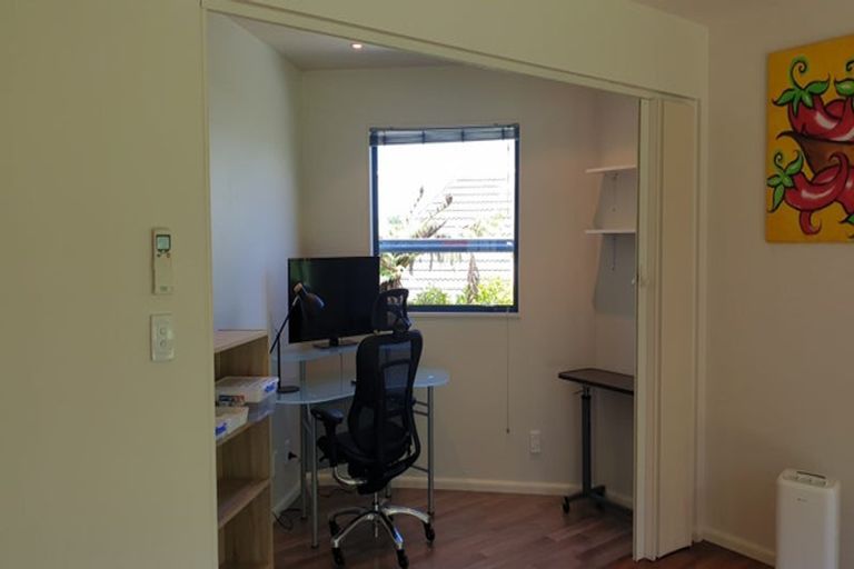 Photo of property in 9 Ridvan Grove, Ngaio, Wellington, 6035